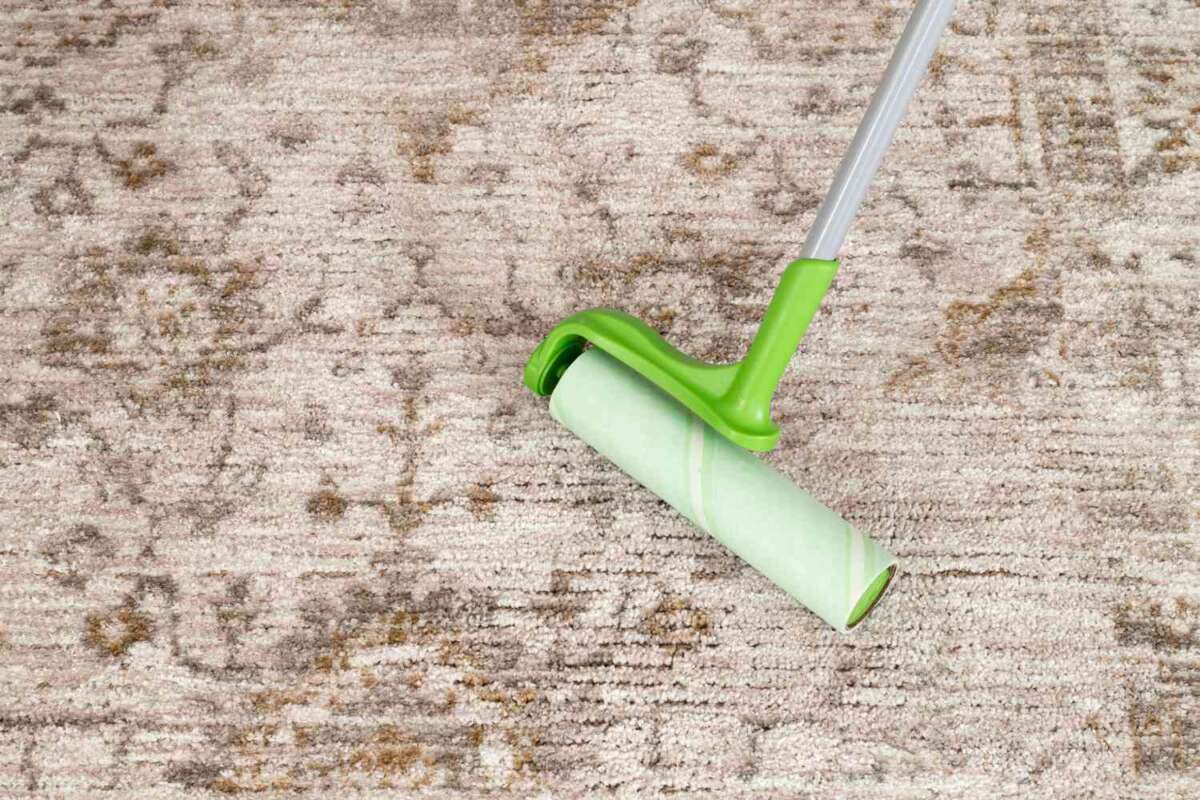 How To Clean Carpet Without Vacuum Cleaner: Quick Guide