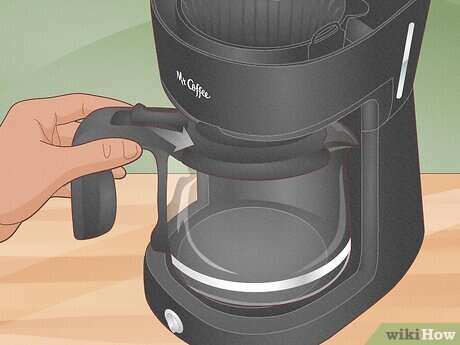 How Do I Use A Mr Coffee Coffee Maker: Quick Setup & Tips