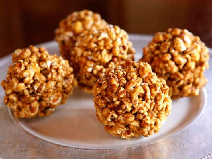 How To Make A Popcorn Ball