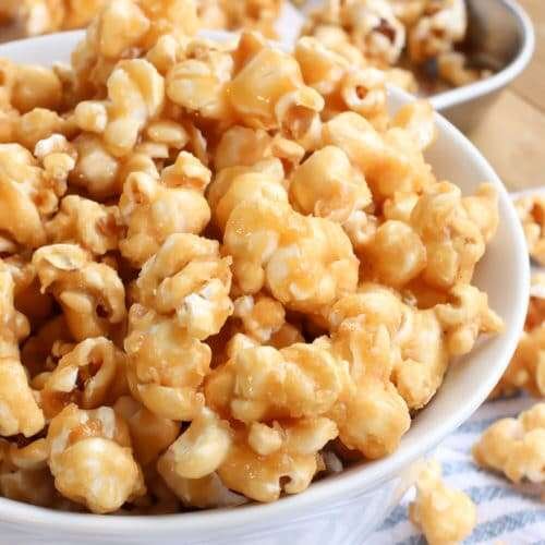 How Do You Make Homemade Caramel Popcorn