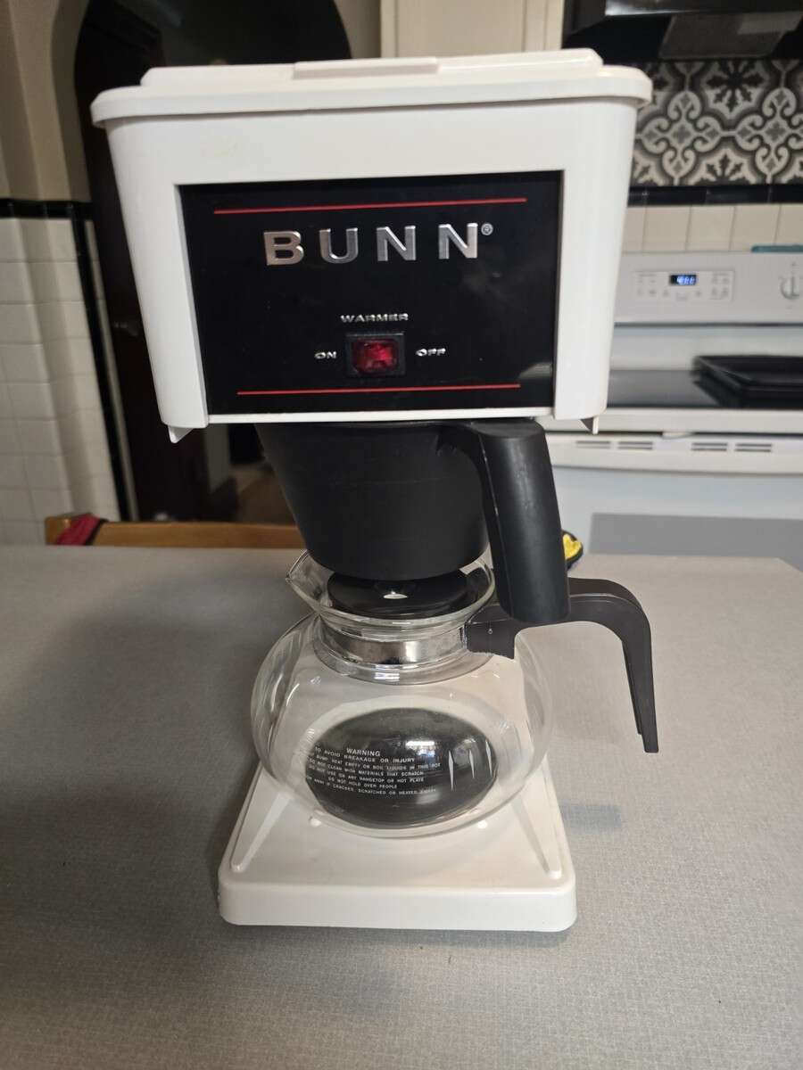 How To Empty A Bunn Coffee Maker: Quick And Easy Guide