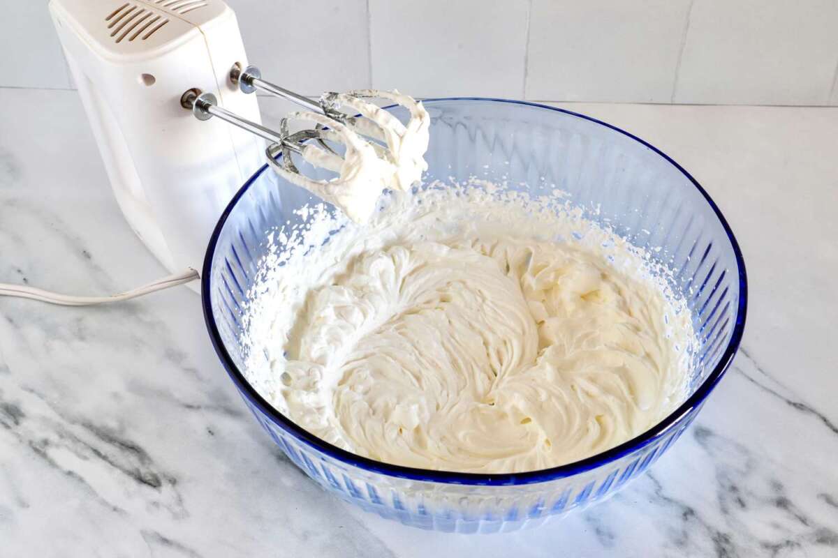 What Type Of Mixing Bowls Are Best: Best Buying Guide